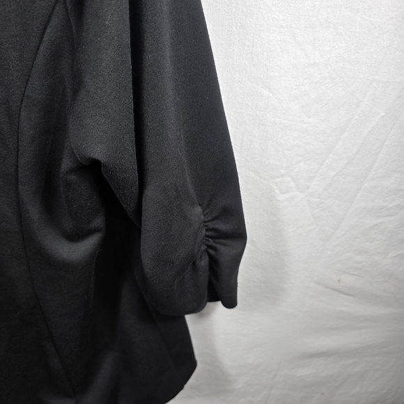 Torrid Black Women's Plus Blazer Size 2X Pockets - Picture 6 of 7